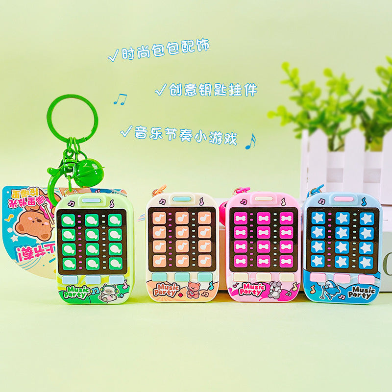 Wholesale Creative cartoon animal dancing rhythm machine keychain